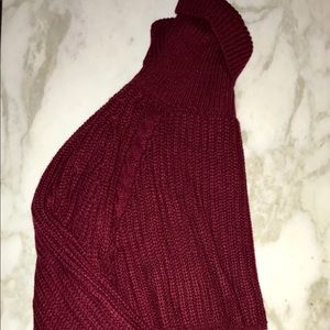 Maroon cropped sweater